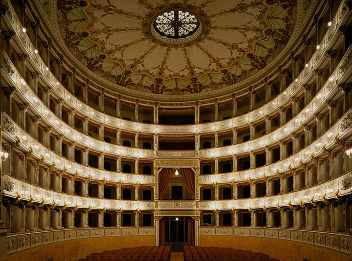 Immagini di FONDAZIONE TEATRO DI PISA - TEATRO DI TRADIZIONE G.VERDI