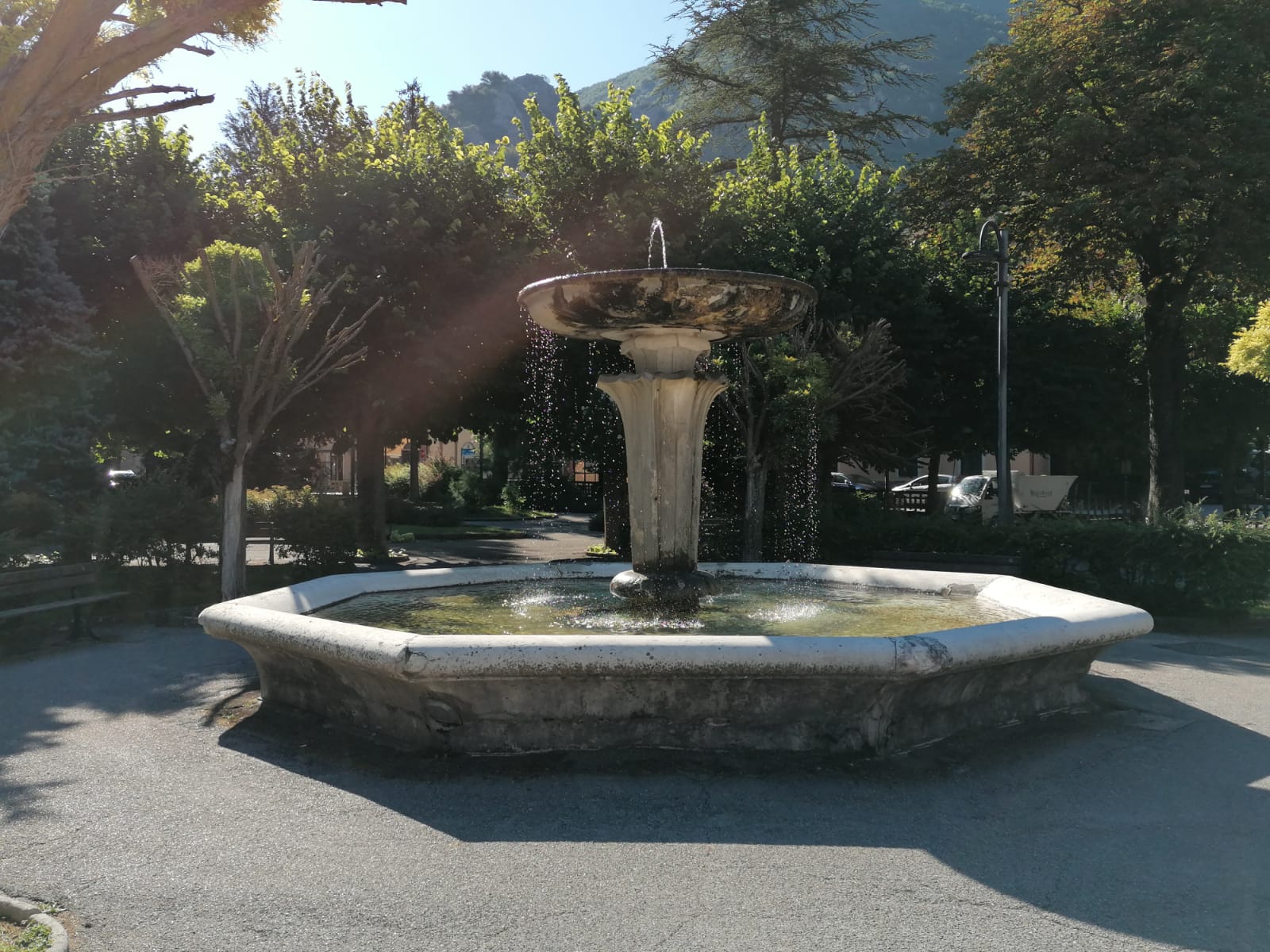 Immagini di Fontana pubblica dei giardini comunali