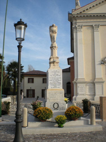 Immagini di MONUMENTI AI CADUTI