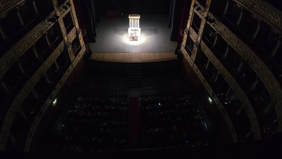 Immagini di RESTAURO ORGANO SITO NEL TEATRO GENTILE DI FABRIANO